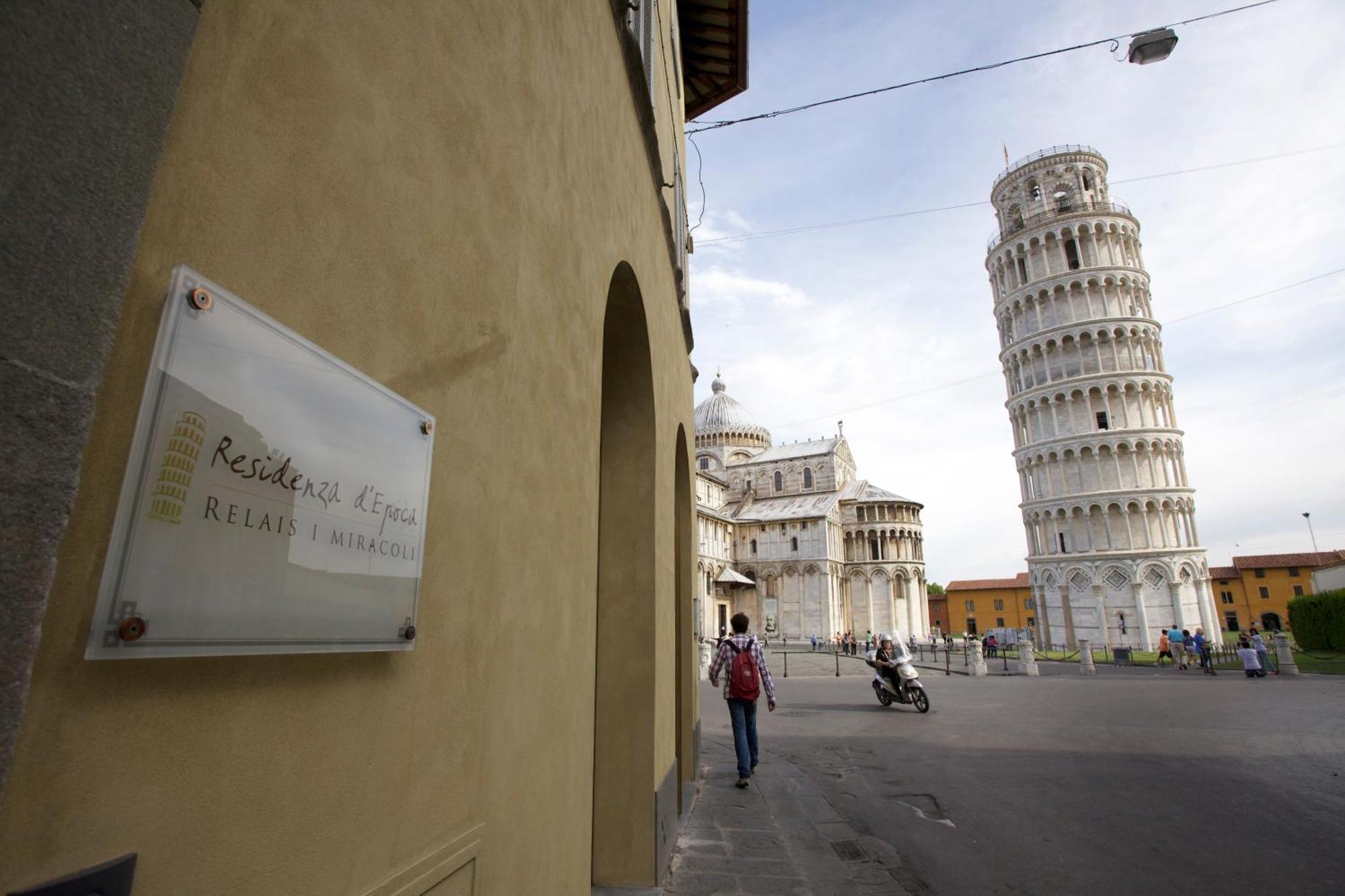 Residenza D'Epoca Relais I Miracoli Hotel ปิซา ภายนอก รูปภาพ