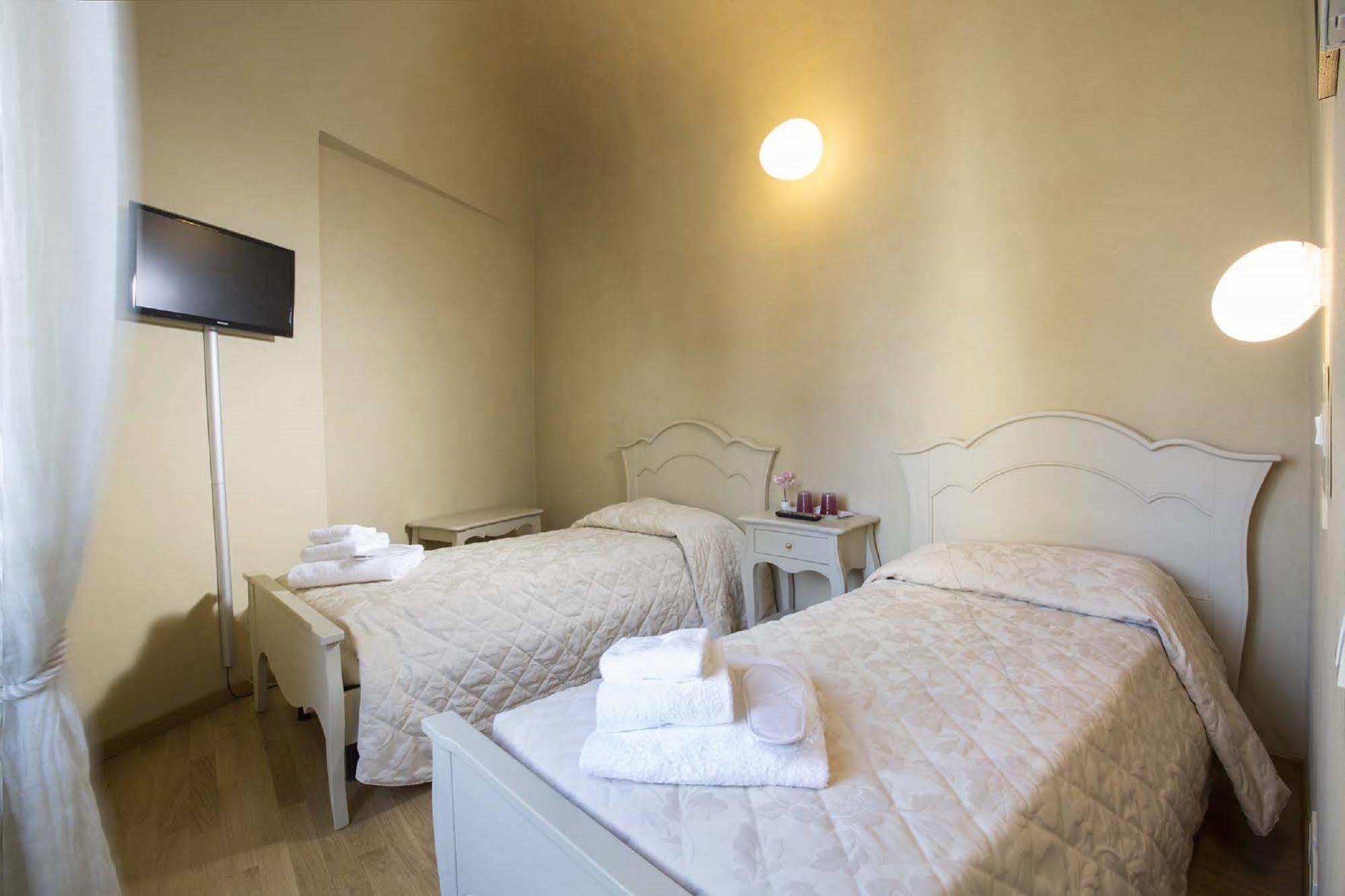 Residenza D'Epoca Relais I Miracoli Hotel ปิซา ภายนอก รูปภาพ